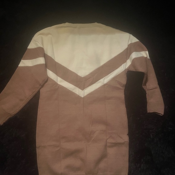 Knit Chevron Long Sleeve Sweater Dress in Brown and Cream - Picture 3 of 8